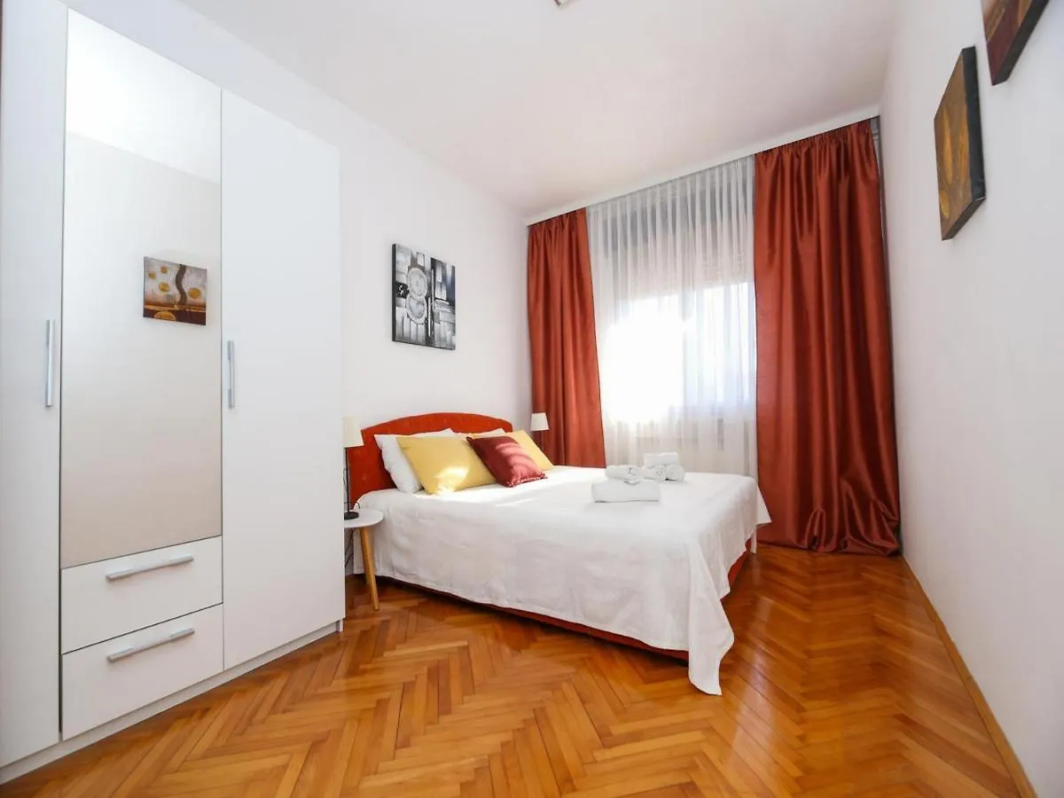 Apartment Kosor Kastela